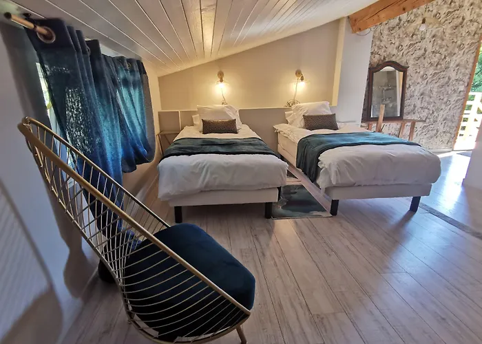 La Borde Frühstückspension Plavilla